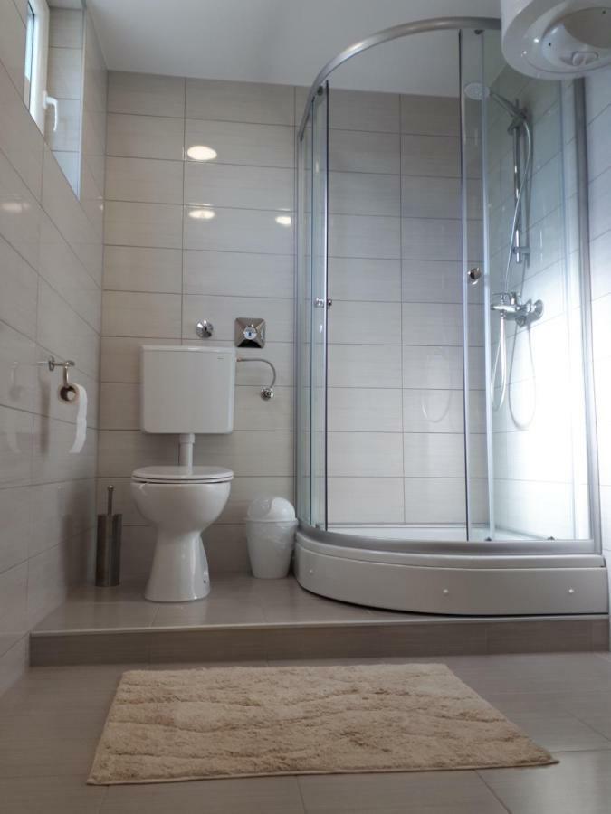 Apartman Skribulja Zupanja Luaran gambar