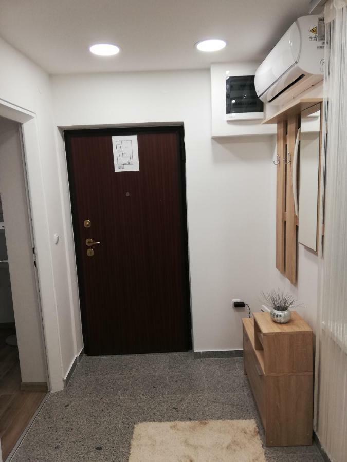 Apartman Skribulja Zupanja Luaran gambar